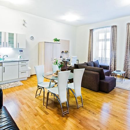 Central Apartmany Biela Street Bratislava Exterior foto