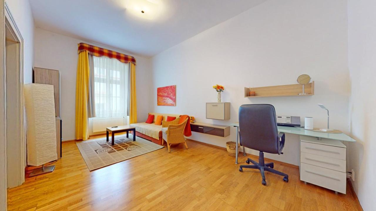 Central Apartmany Biela Street Bratislava Exterior foto