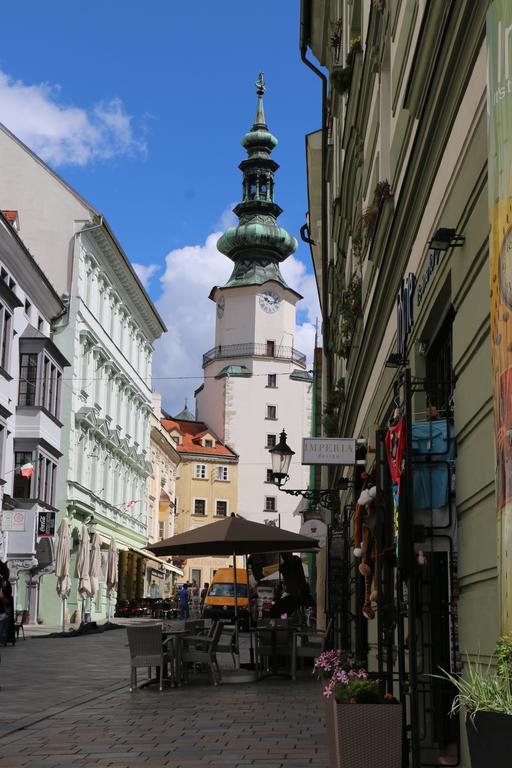 Central Apartmany Biela Street Bratislava Exterior foto