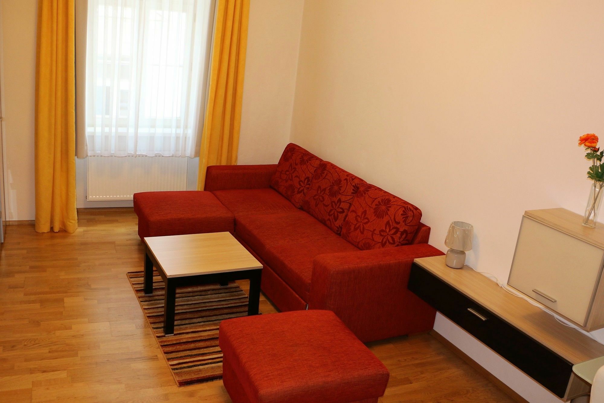 Central Apartmany Biela Street Bratislava Exterior foto